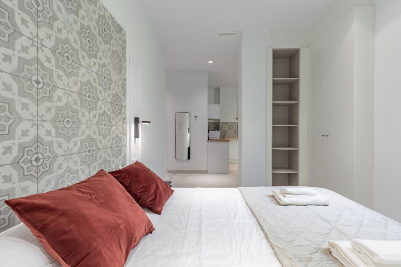 ולנסיה Chic & Comfortable Apartment, Private Terrace מראה חיצוני תמונה